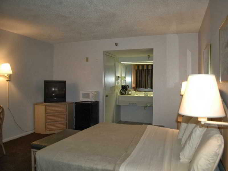 Travelodge By Wyndham Venice Venice Gardens Exteriör bild